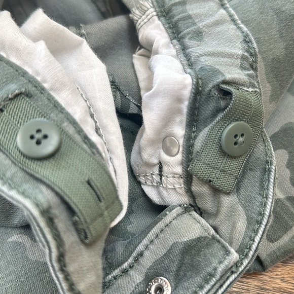 Cat & Jack- Camo Jeggings - Picture 4 of 4